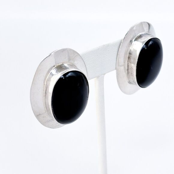 Vintage Mexico Taxco TC-140 Sterling Silver 925 Oval Onyx Clip Earrings - Picture 4 of 9